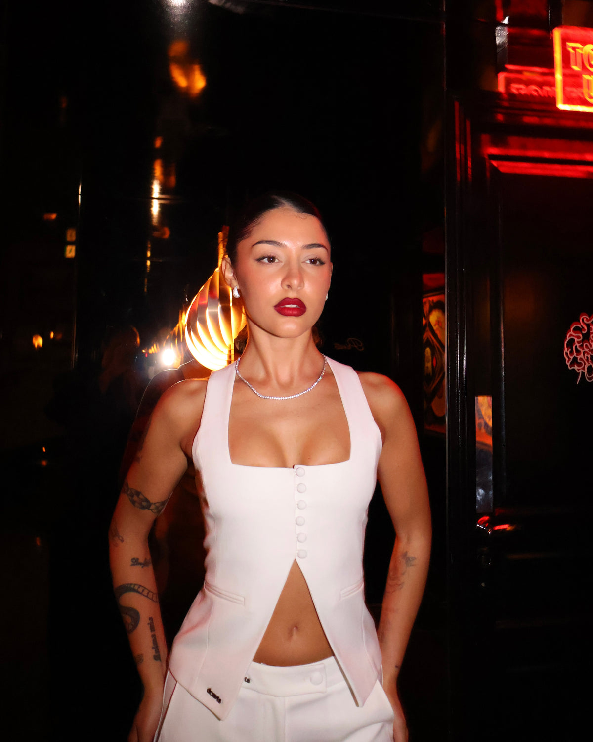 SUIT — The Waistcoat White