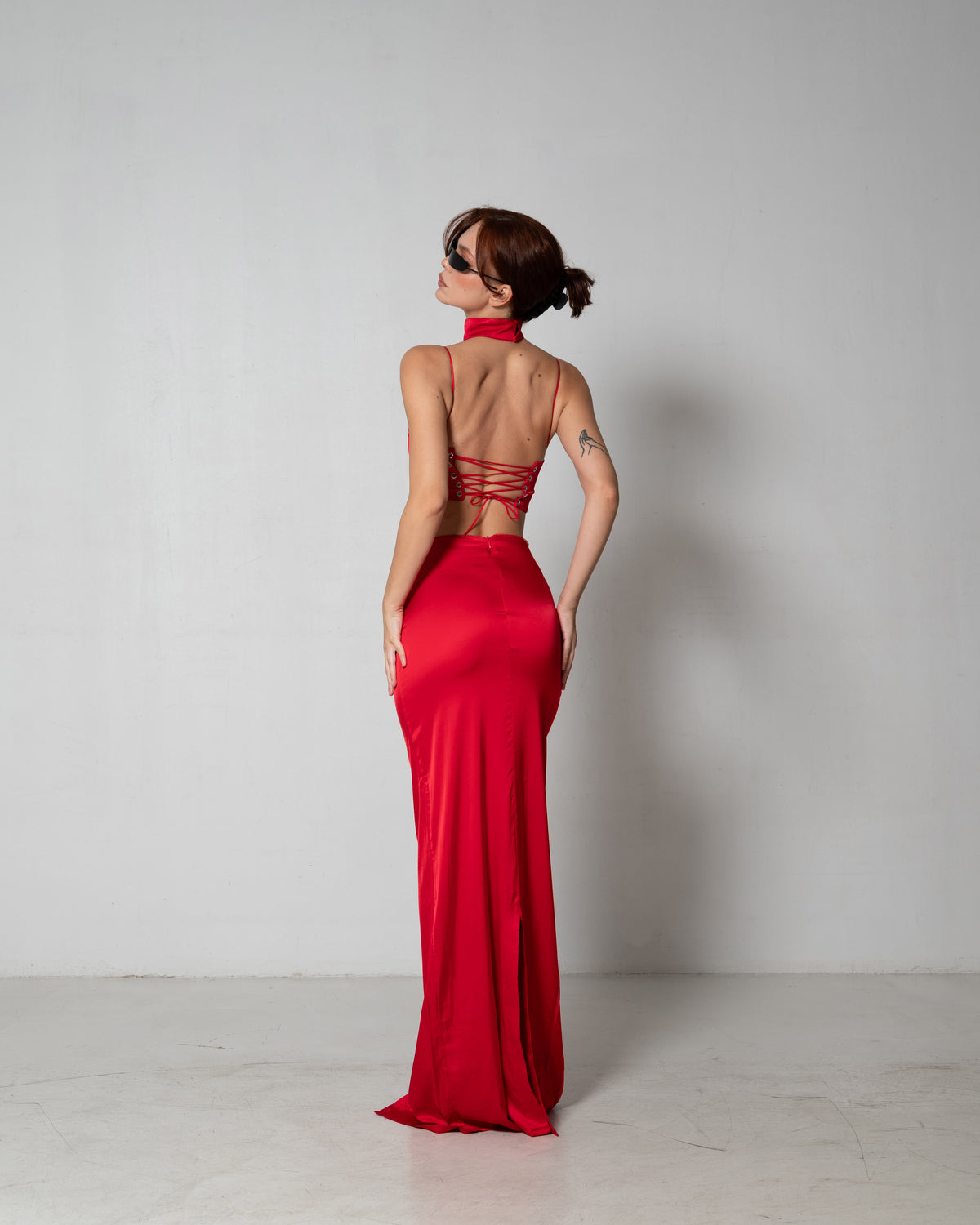 HER —The Set Red