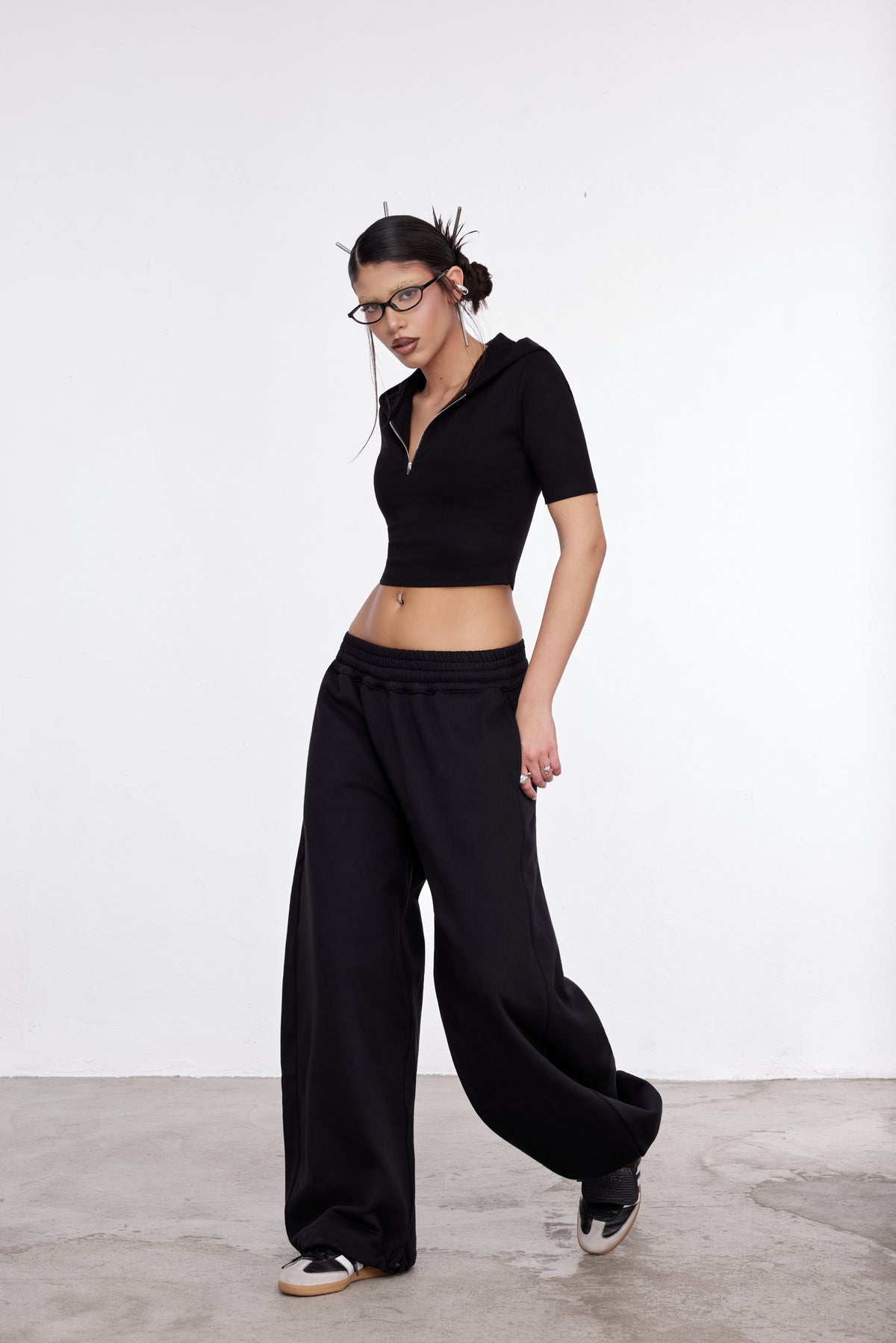 ZIP HOODIE CROP NERO