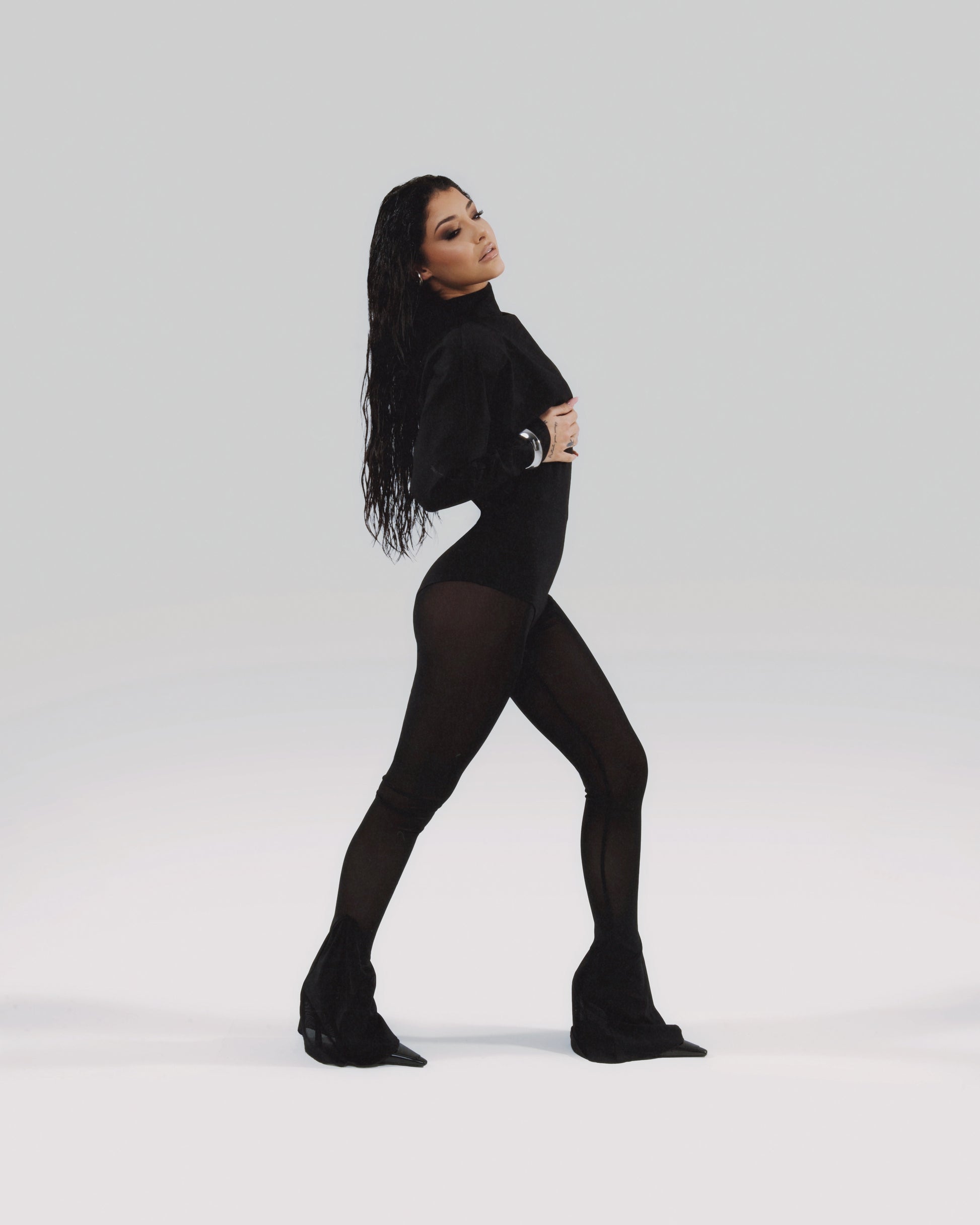 THE PANTACOLLANT BLACK