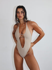 NUDE - TALIA